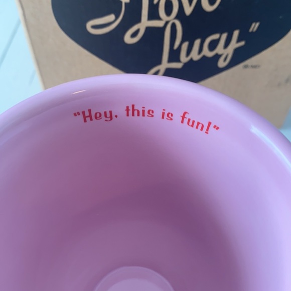 I Love Lucy 12 ounce pink pedestal mug 2006 - Picture 3 of 6